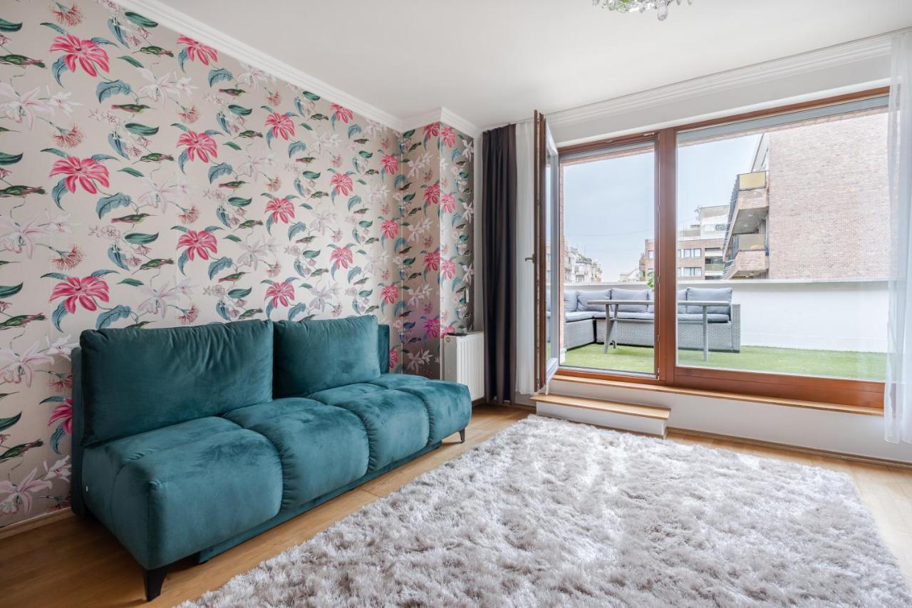 Apartment Four Bedrooms Luxury Design Apartment At Fashion Street *