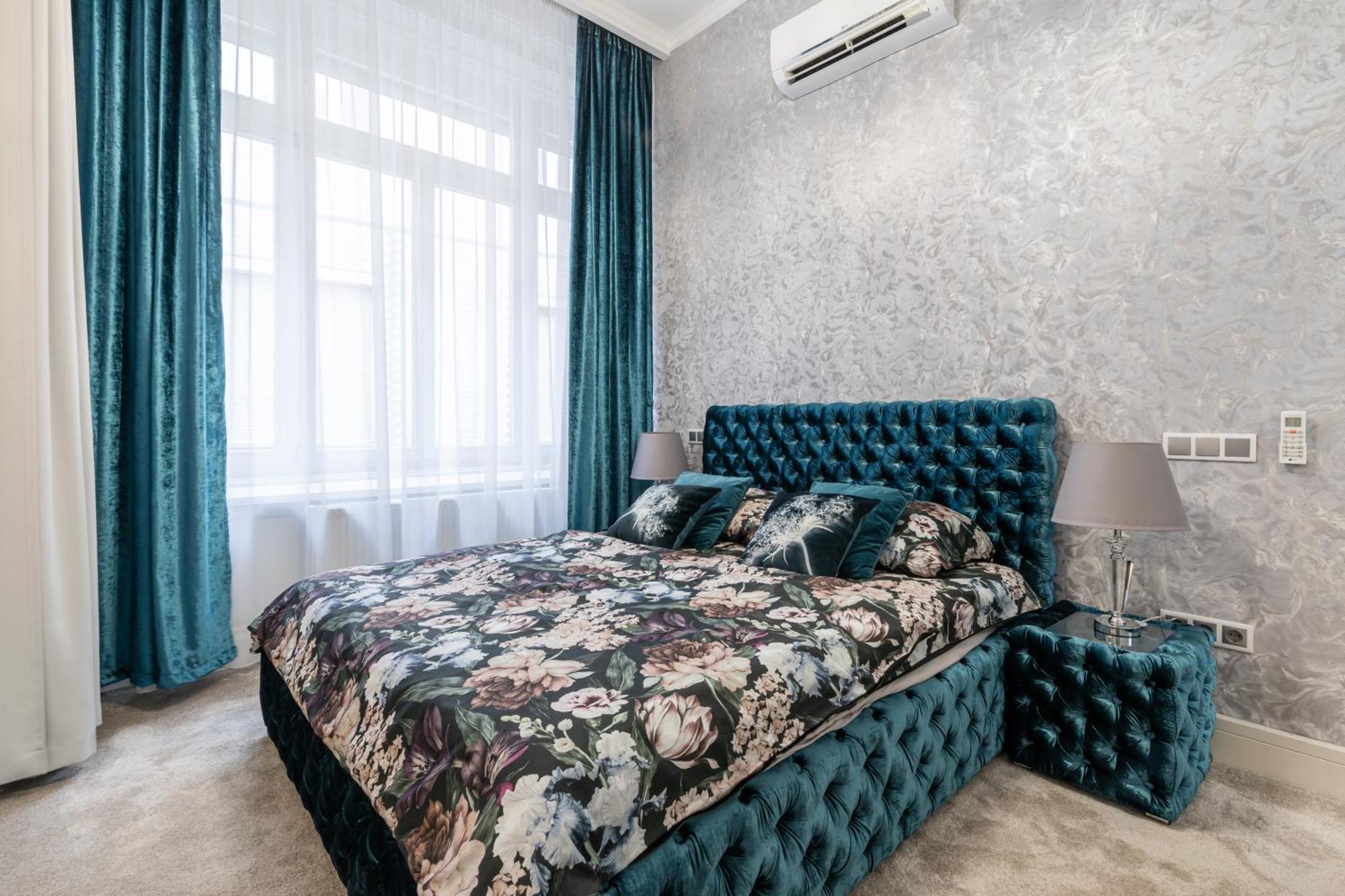 Apartment Four Bedrooms Luxury Design Apartment At Fashion Street