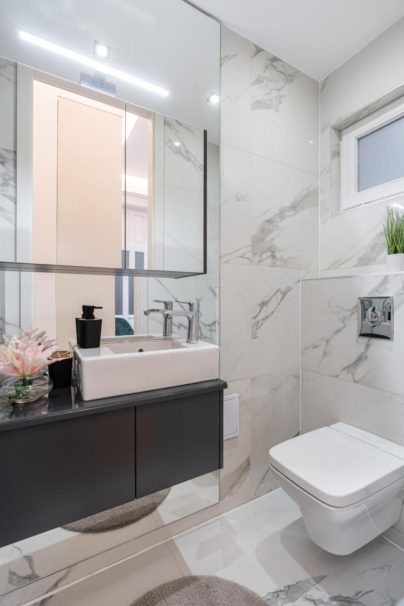 Four Bedrooms Luxury Design Apartment At Fashion Street Apartmán Budapešť